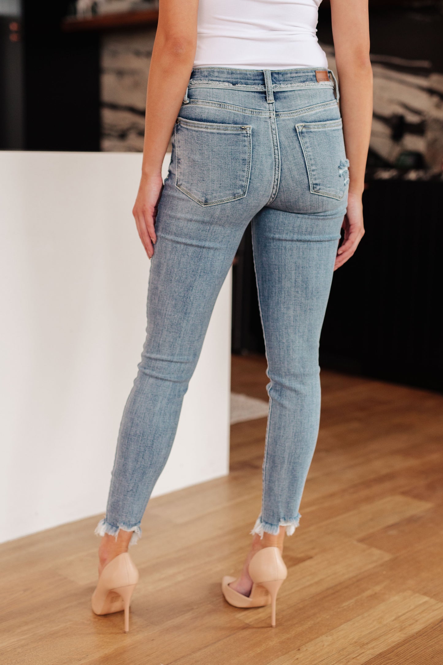 Judy Blue - Sherry Mid Rise Release Waistband Detail Skinny
